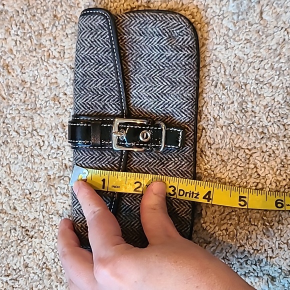 🎉HP🎉 Coach Wristlet Bundle, Wool herringbone, Red and Tan Coach Design - Picture 13 of 13